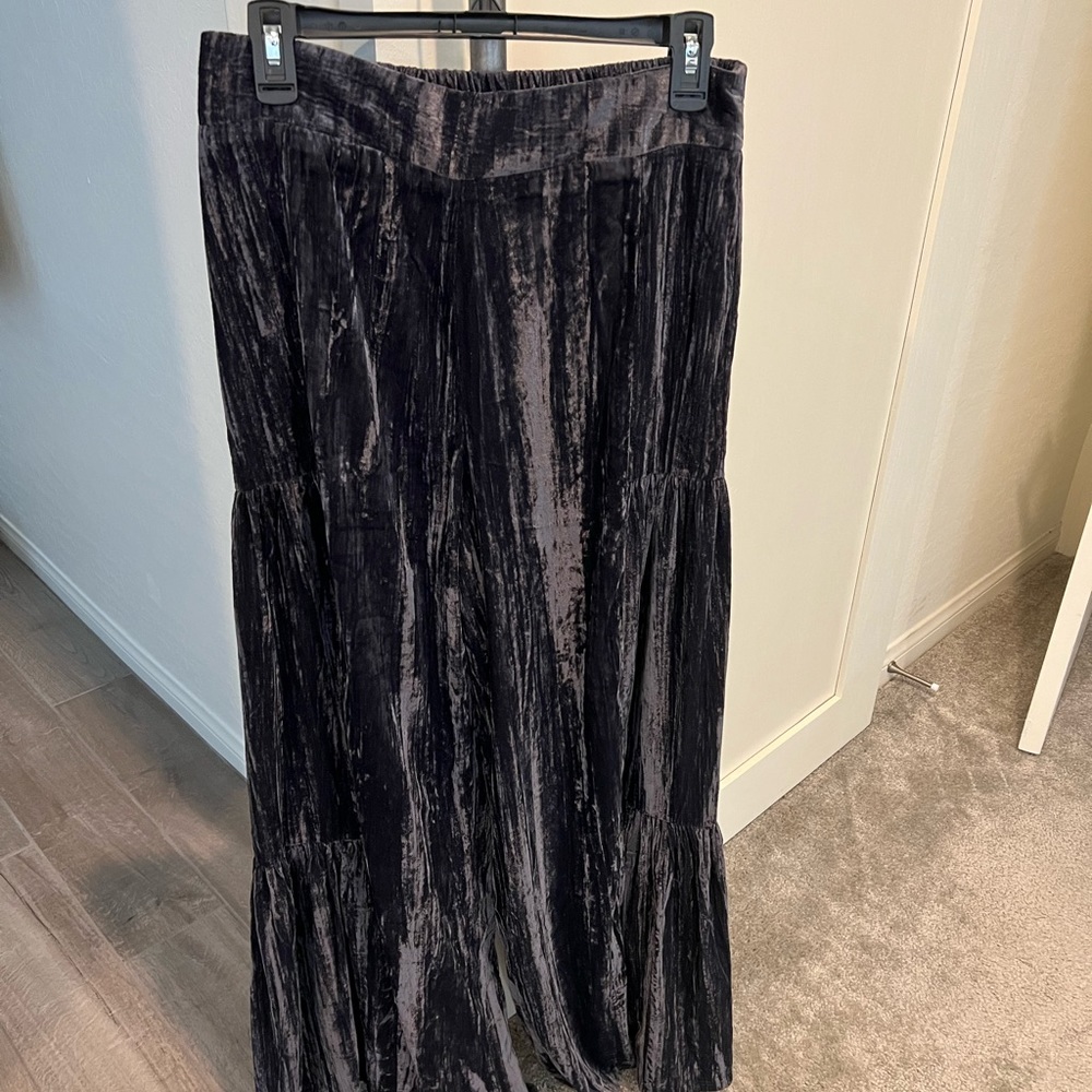 NWT Natural Life Aria Velvet wide leg pants - Size L